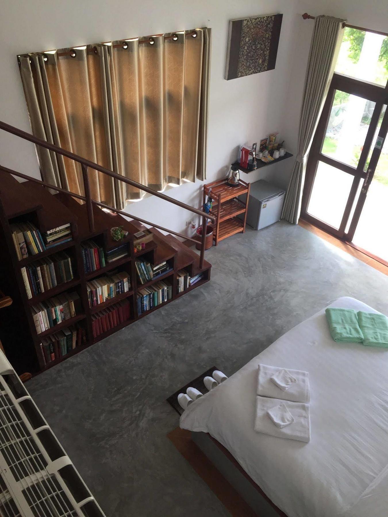 Tree Roots Retreat Hotel Rayong Exterior photo